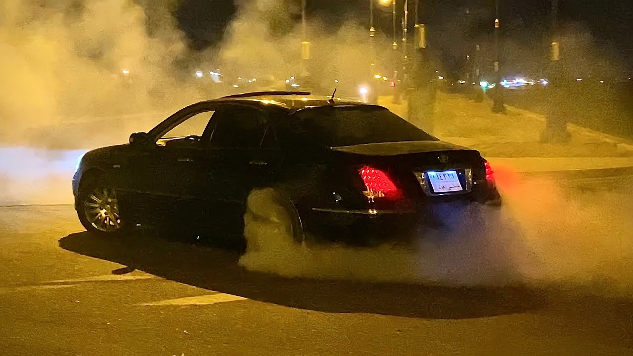 Toyota Crown Majesta Drift