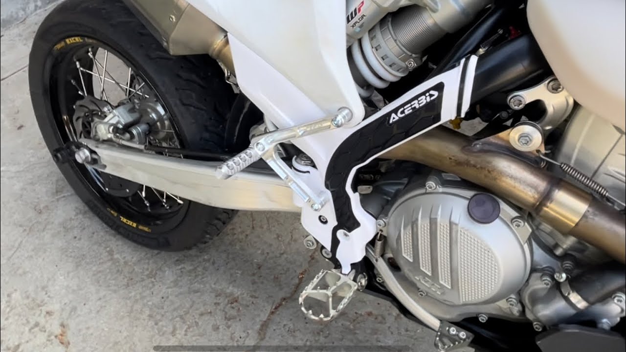 2022 KTM 350 EXC-F Supermoto | Axiis Passenger Footpegs #ktm350excf #ktmsupermoto #ktm #ktm350