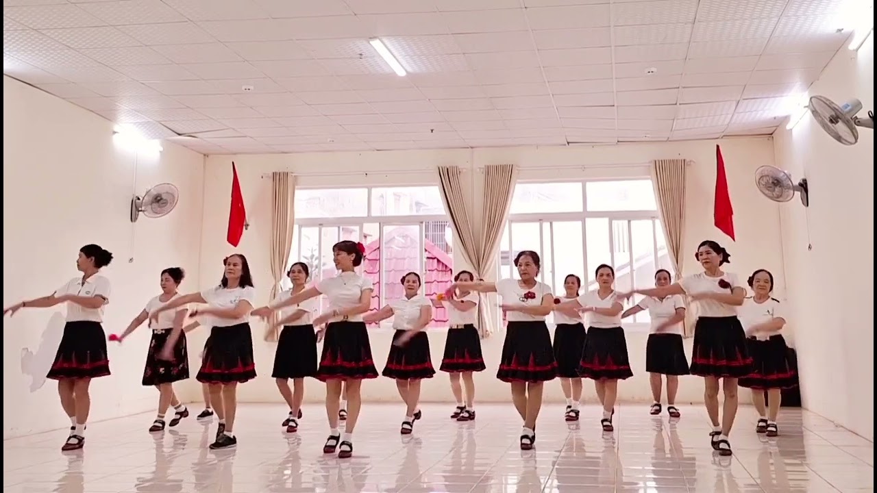 Rừng xanh vang tiếng Ta lư - Dân vũ demo by Lớp Dân vũ cc199