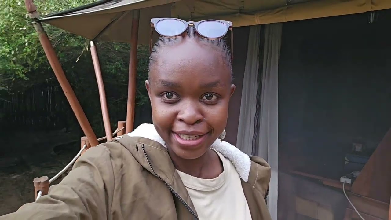FLYING TO MARA | LUXURIOUS STAY /SAND RIVER HOTEL 