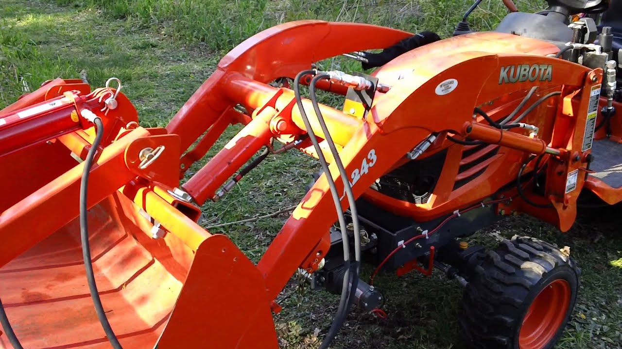 Kubota bucket grapple