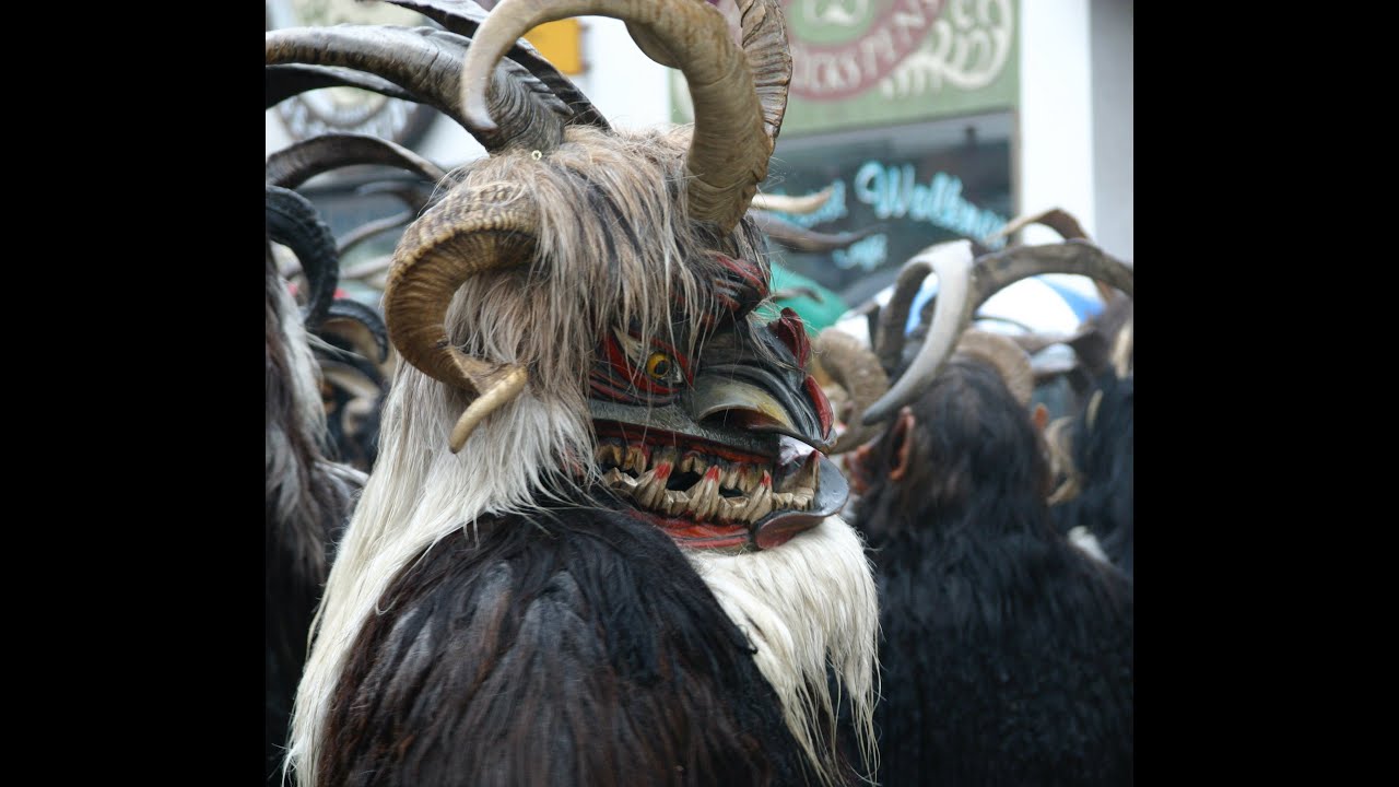 Pongauer Perchtenlauf (part 1)