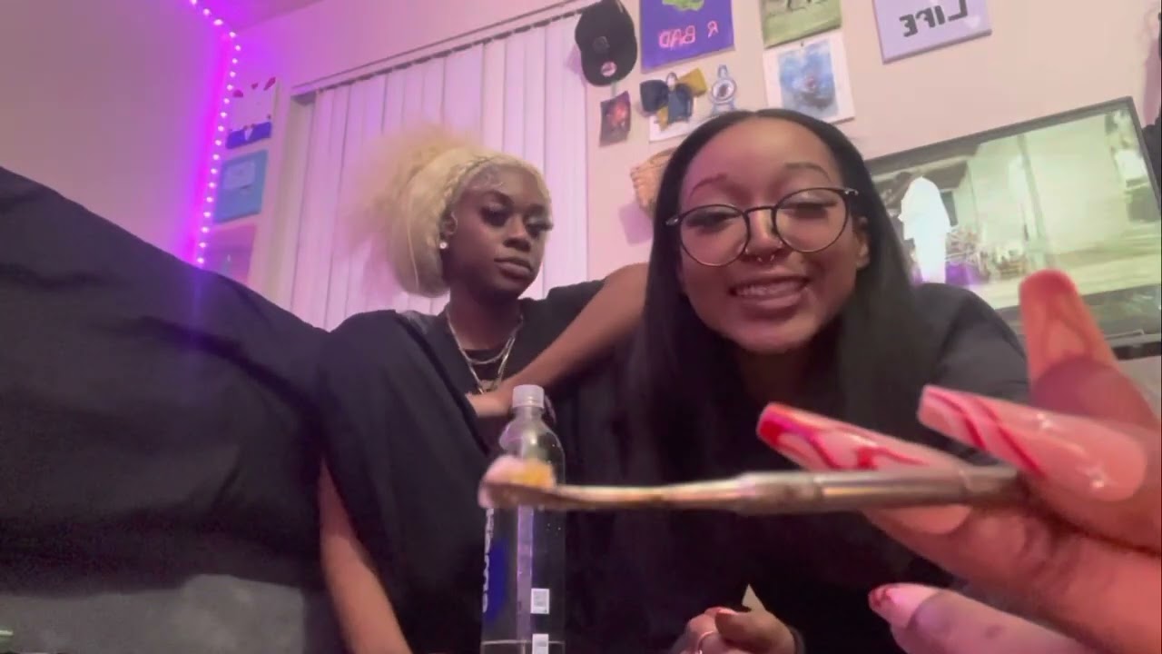 chill smoke sess ft deej