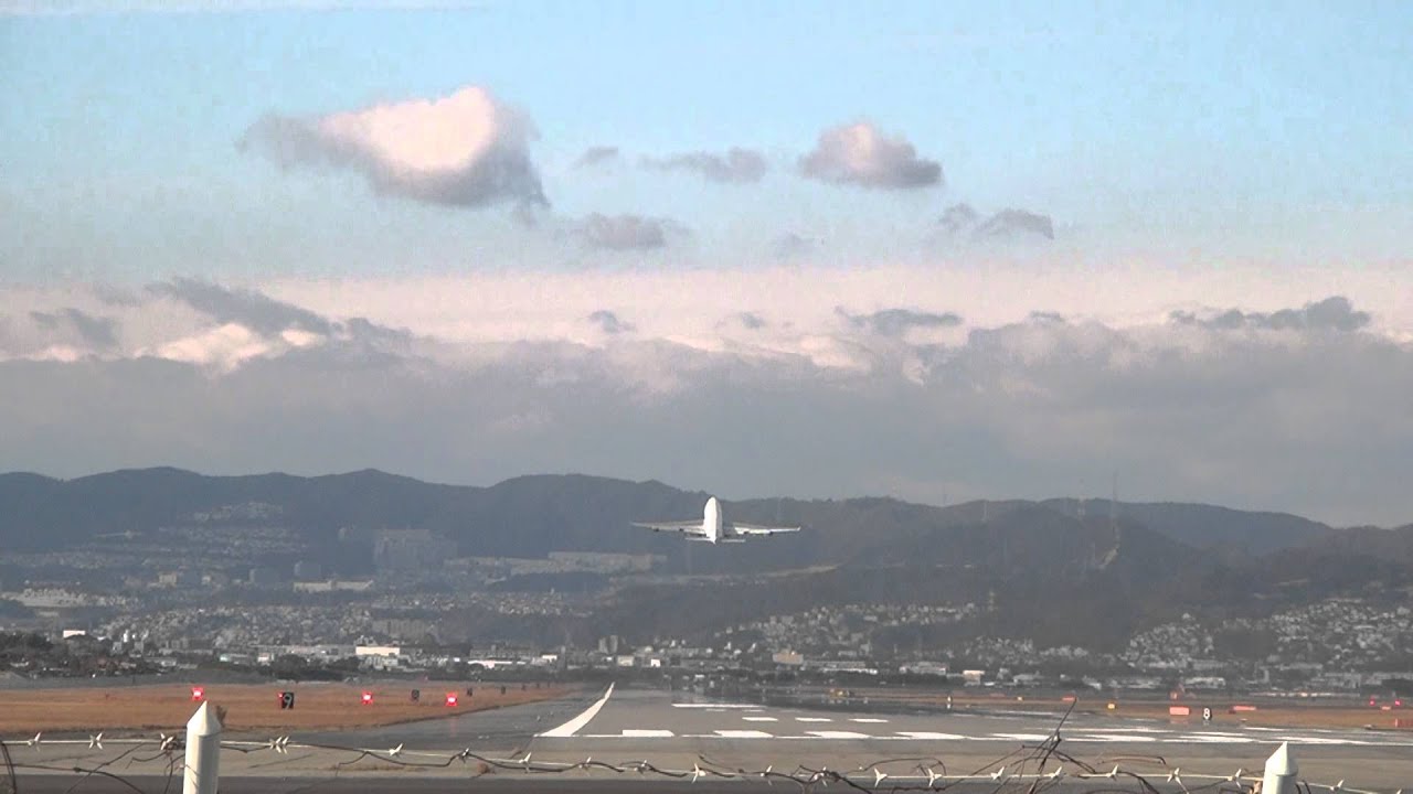 大阪国際空港（伊丹空港）より７４７（HL7465) ジャンボ離陸