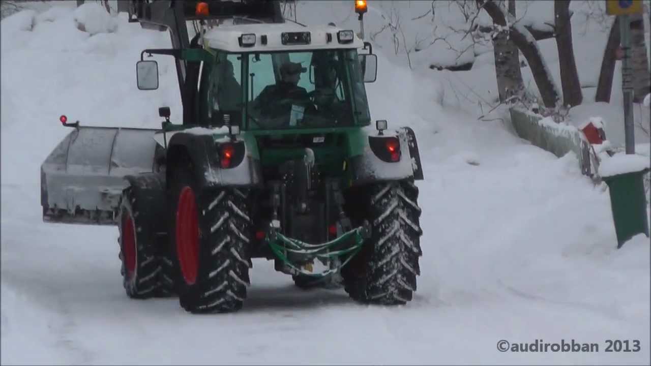 Fendt 412 Vario With Holms Folding Plow