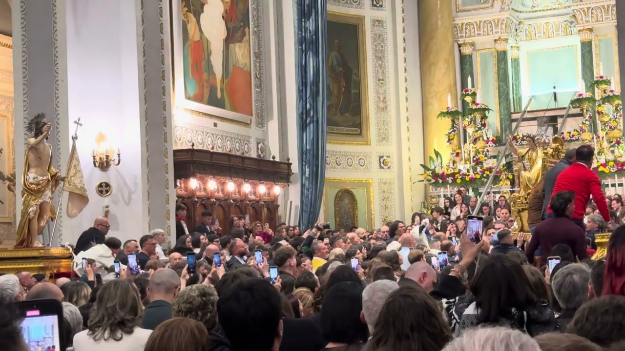 FESTA DI PASQUA 2024 A COMISO discesa simulacro SS: Annunziata (video2)