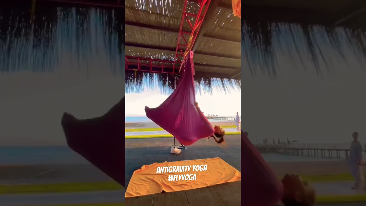 Antigravity yoga #flyyoga 🧘🏽&zwj;♀️🧘🏽