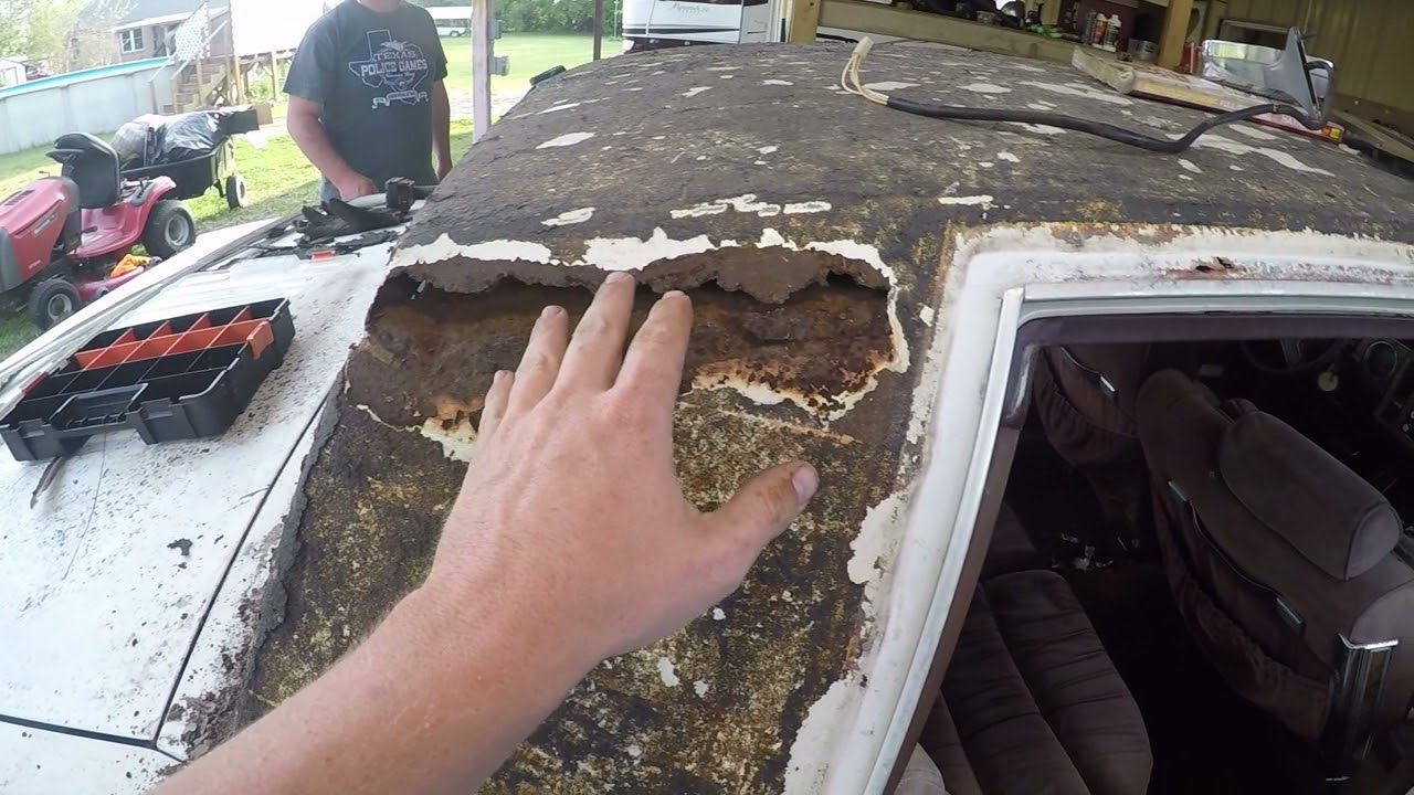 Introducing and removing the vinyl top on my 84 Buick Park Avenue.