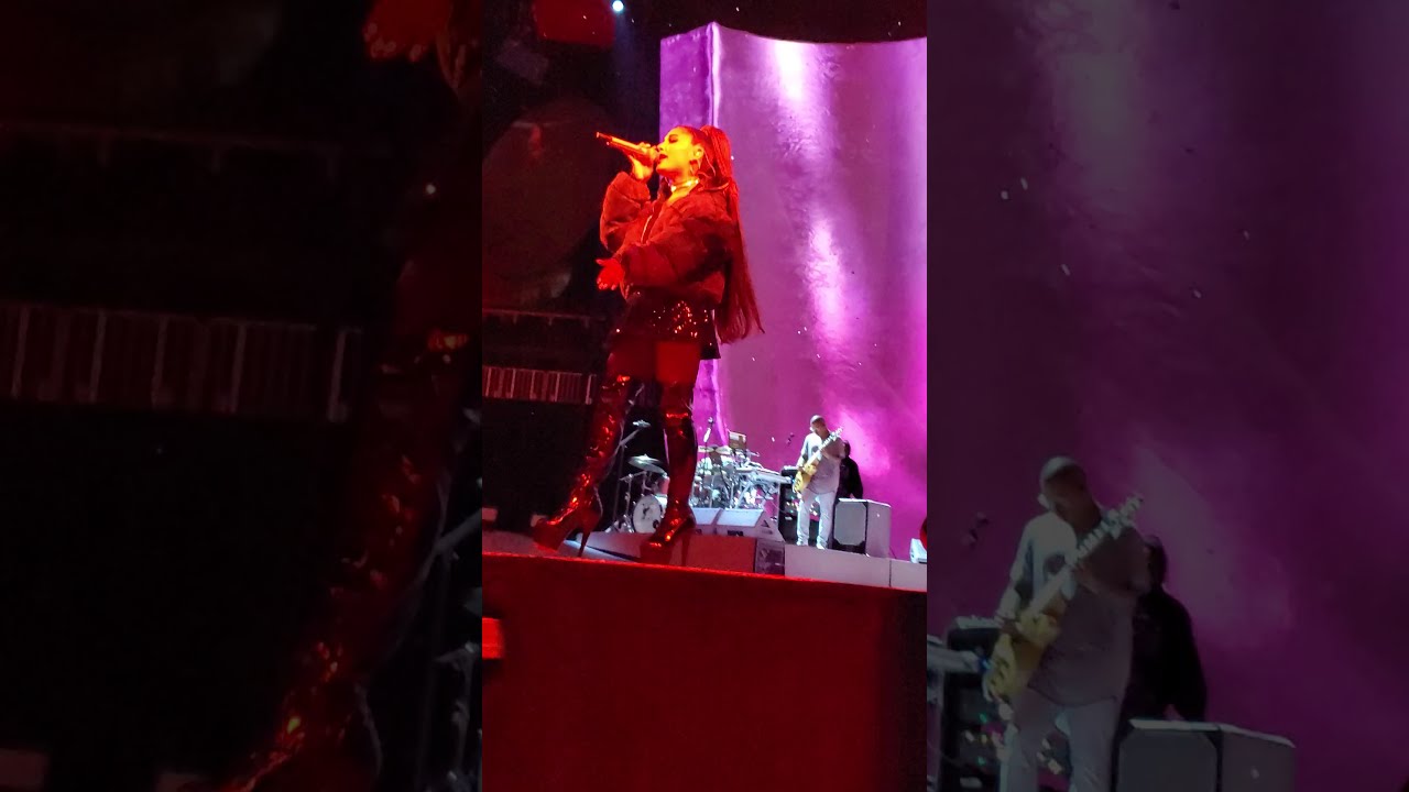 ARIANA GRANDE - DANGEROUS WOMAN - LIVE SWEETENER WORLD TOUR ATLANTA 11/19