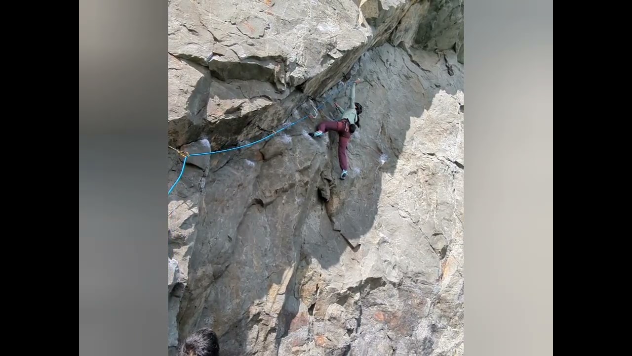 Hot Tuna (5.12a) - Mickey's Beach Main Rock