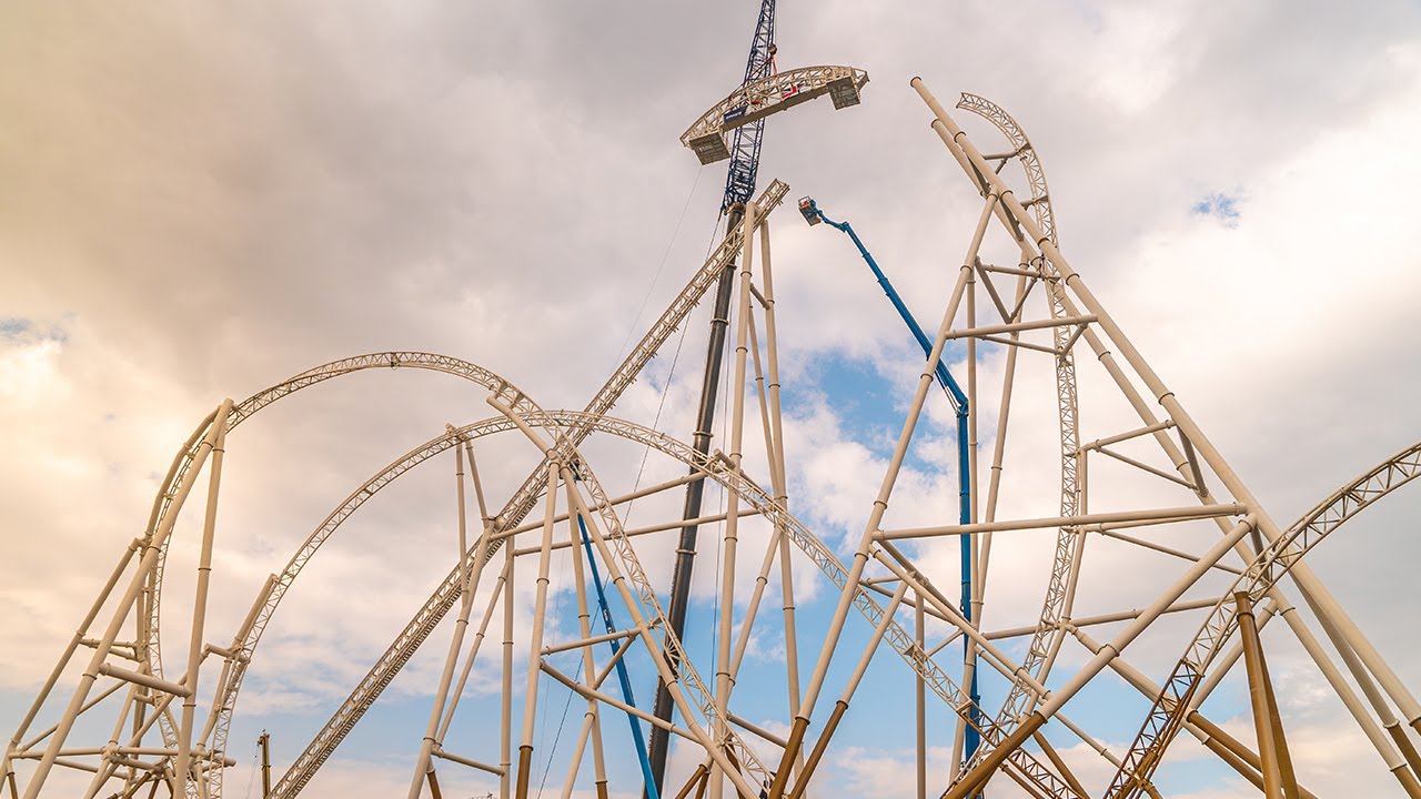 Hyperia at Thorpe Park Final Piece of Rollercoaster Track Installation