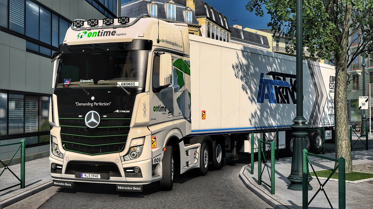 Through Tight Narrow City Center of France | #ets2 1.53