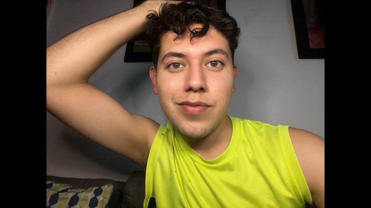 Holaa! Platica tu día,Como estuvo? Hoy me siento guapo! Podemos llegar a las 1000??? Por favor🙏🏻💕