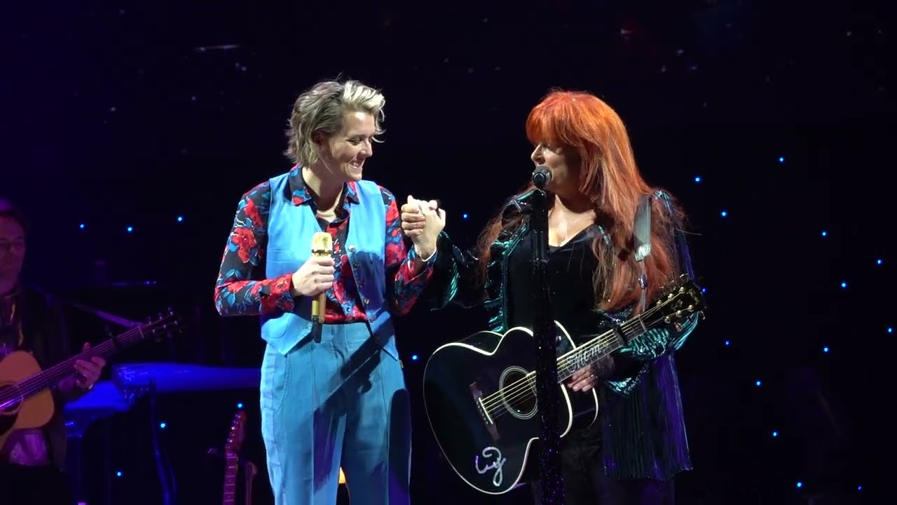 Wynonna Judd and Brandi Carlile - Why not me - Judds Final Tour - Grand Rapids, MI 9/30/22