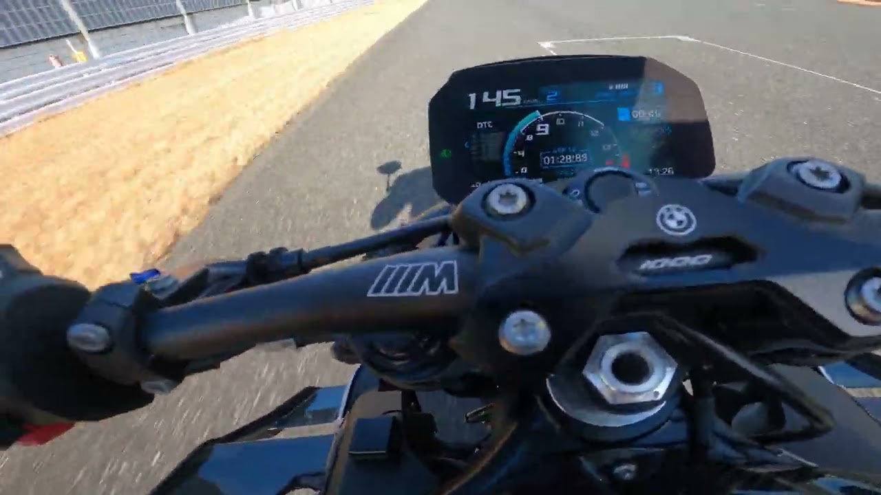 袖ケ浦フォレストレースウェイ_24回目_ベスト1分31秒377　(BMW_M1000R_MY2025)