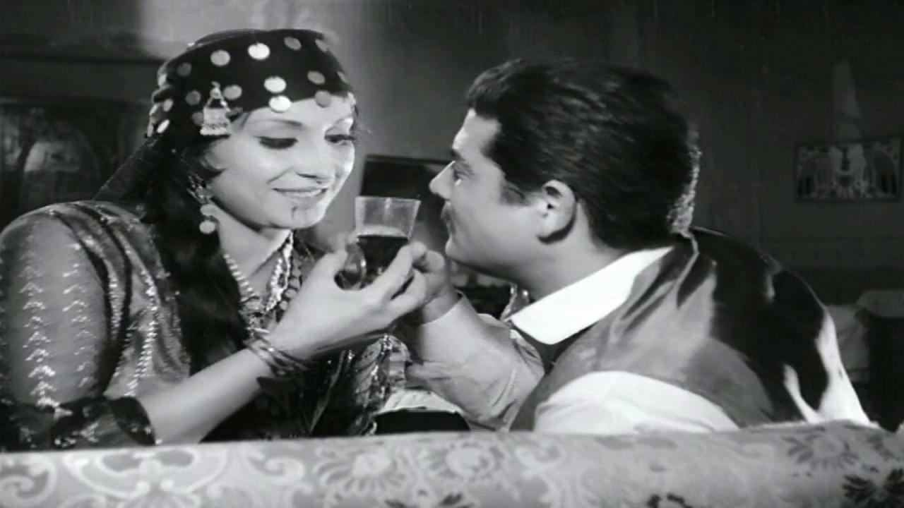 زيزى مصطفى و شكرى سرحان و سهير المرشدى و صلاح منصور فى #الفيلم الممتع ( #البوسطجى )