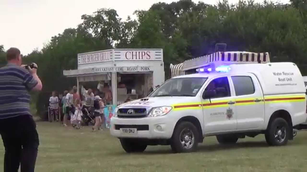 Humberside FRS - Water Rescue Boat Unit leaving Rescue Day 2014