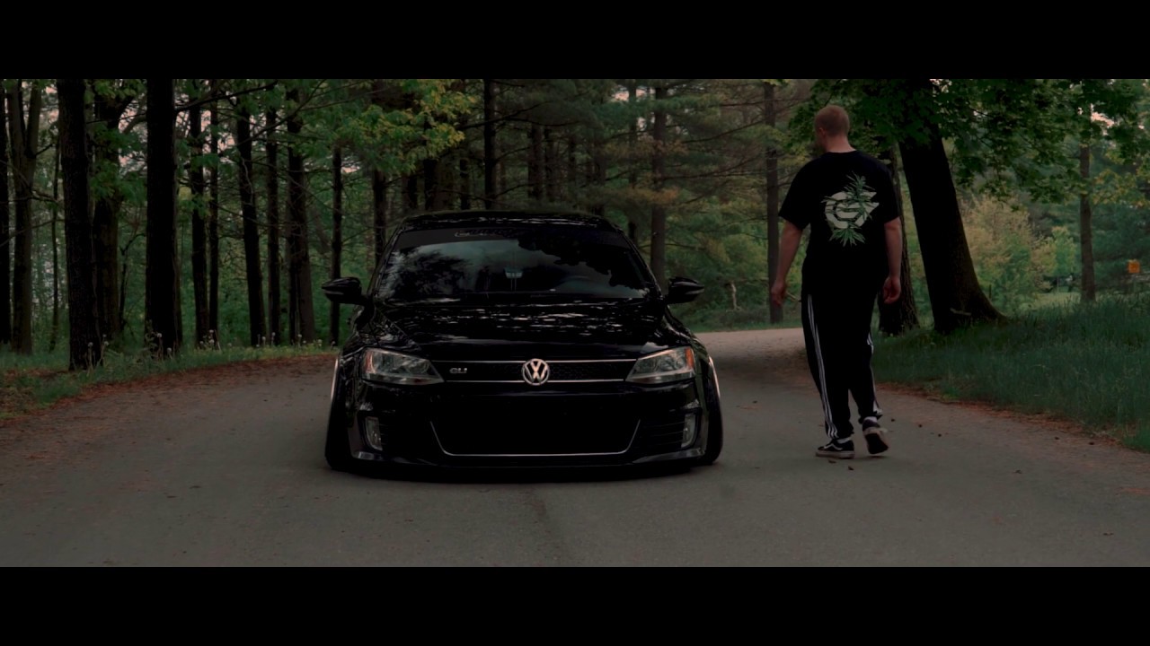 EVAN'S BAGGED VW GLI - PERFECT FITMENT