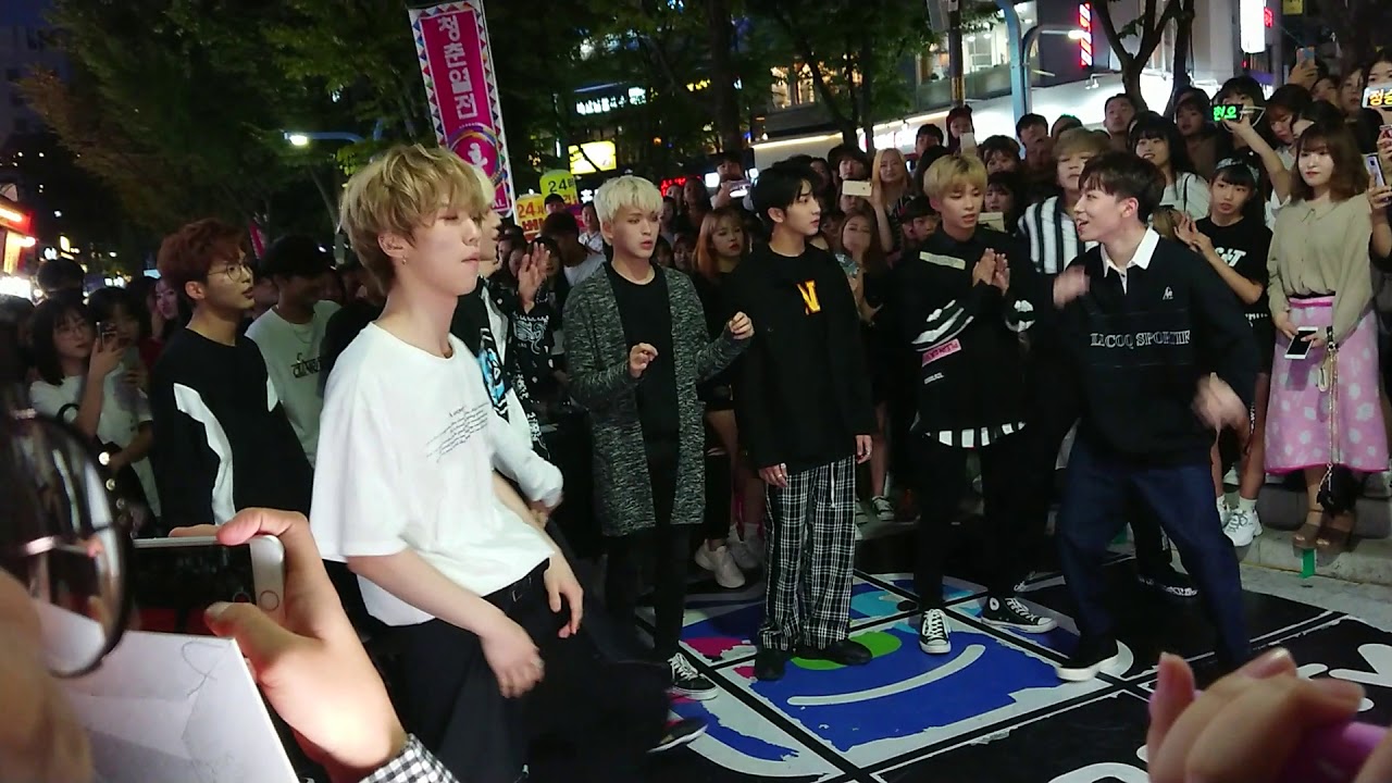 180908 D-CRUNCH(디크런치) random play dance