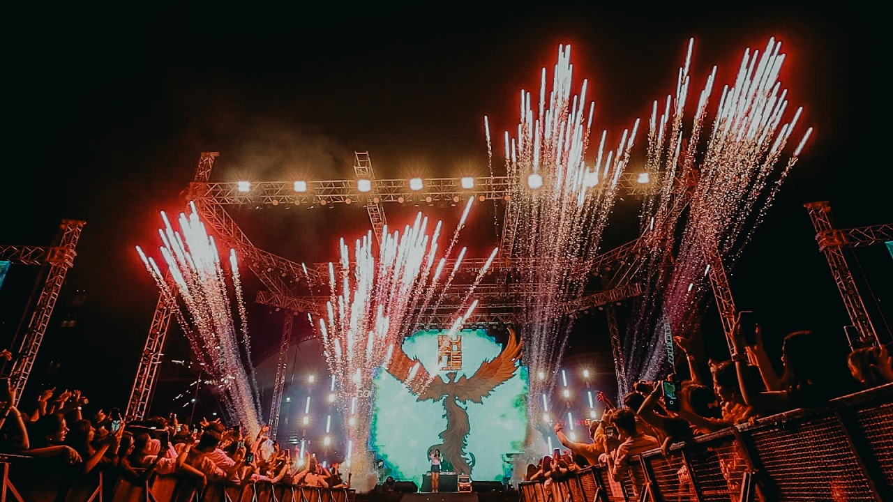 The White Flea Aftermovie | DJ Kiara Live