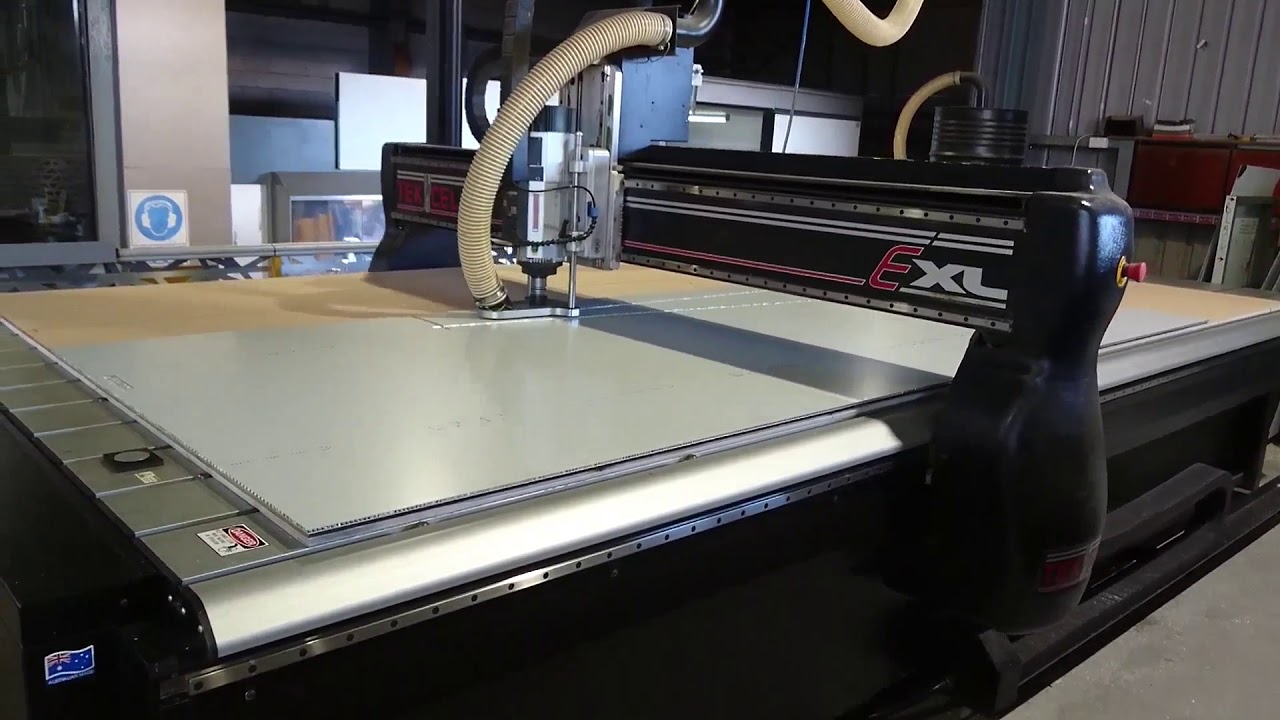 ACM - Cutting Ally Honeycomb Panel