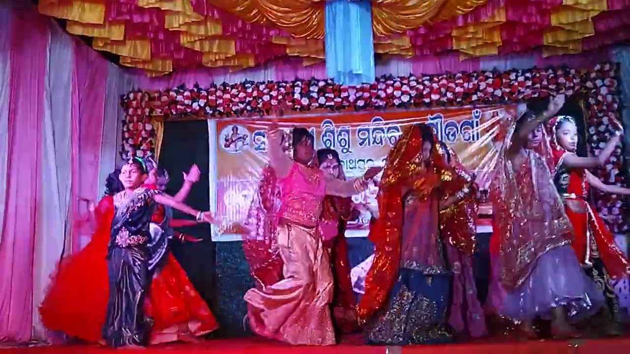 Dance programme of school 