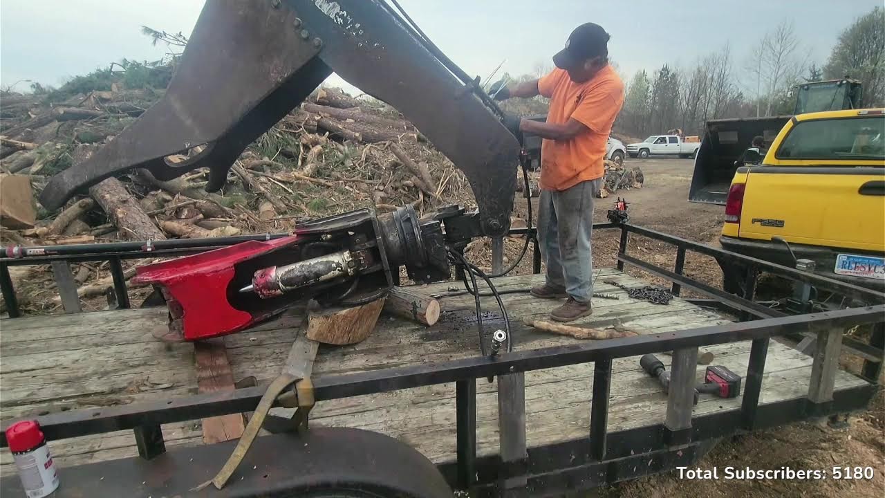Grind Time! Making Wood Chips with Bandit Beast and extec screener Livestream! Episode 24! Part 2!