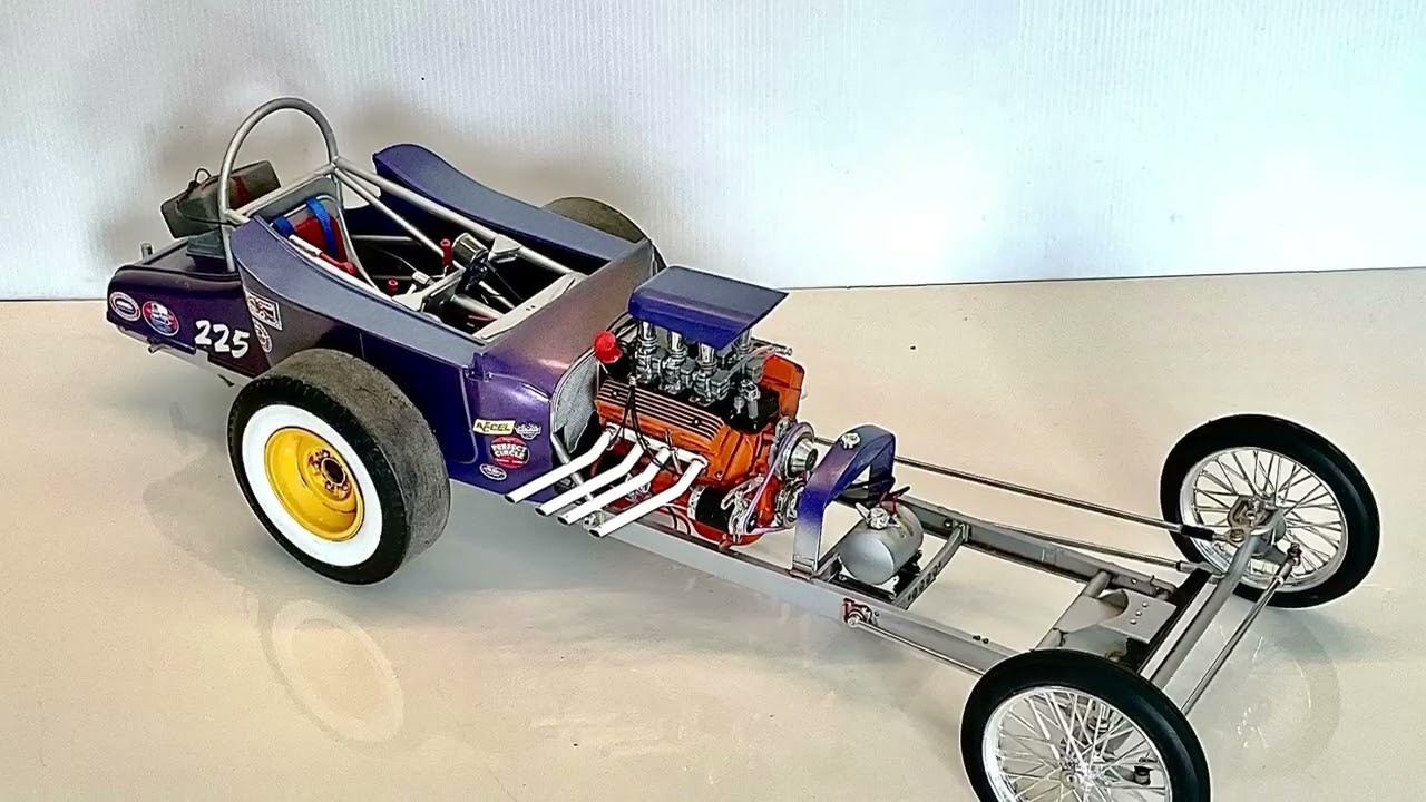 BIG 1/8th scale : Slingshot Dragster