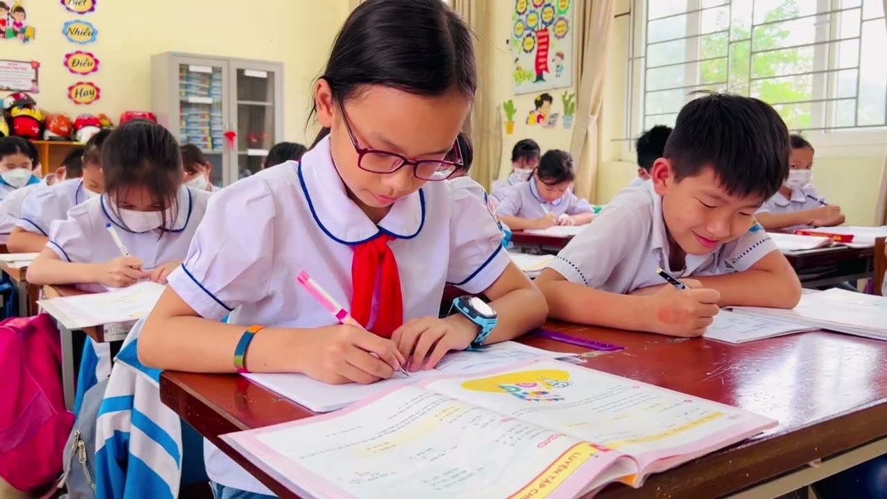 Trường học Hạnh phúc