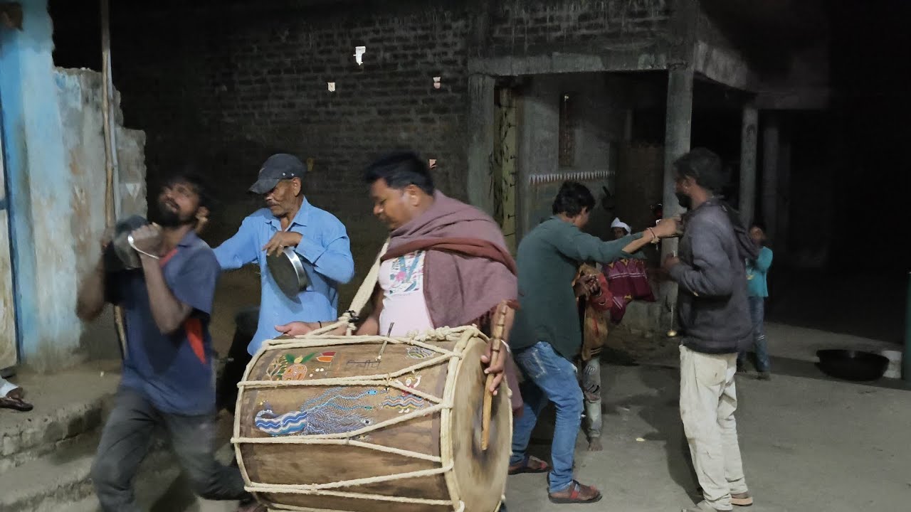 New mandal  Dhol Play ⏯️ video 📷😎 tribal dance video 📸 aadiwasi dance video 📸📸📷