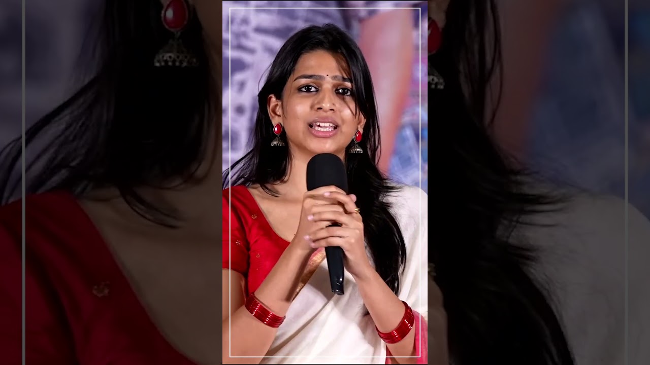 స్టేజ్&zwnj;పై ప్రభాస్&zwnj;పై తన అభిమానాన్ని బయటపెట్టిన Ananthika Sanilkumar! | Romanchakam College Fest