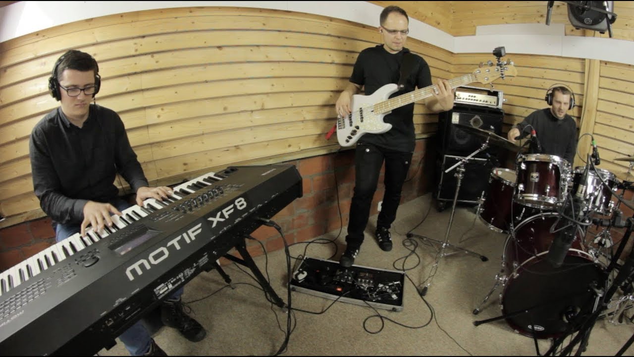Live session #1-Billie Jean/Sire Marcus Miller V7/Michal Wrobel/Wojciech Gadaszewski/Maciej Pawlak