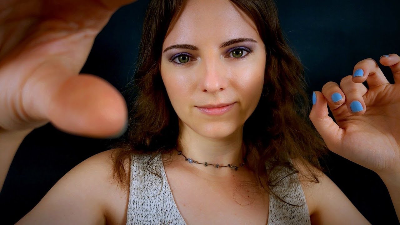 ASMR | Медитация для релаксации, основанная на любви к себе 💕 (мягкие движения рук, шёпот)