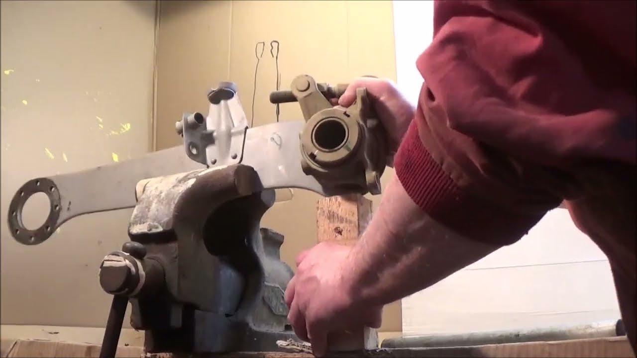 traction 11 b fabrication d une clé a créneaux et dépose des paliers