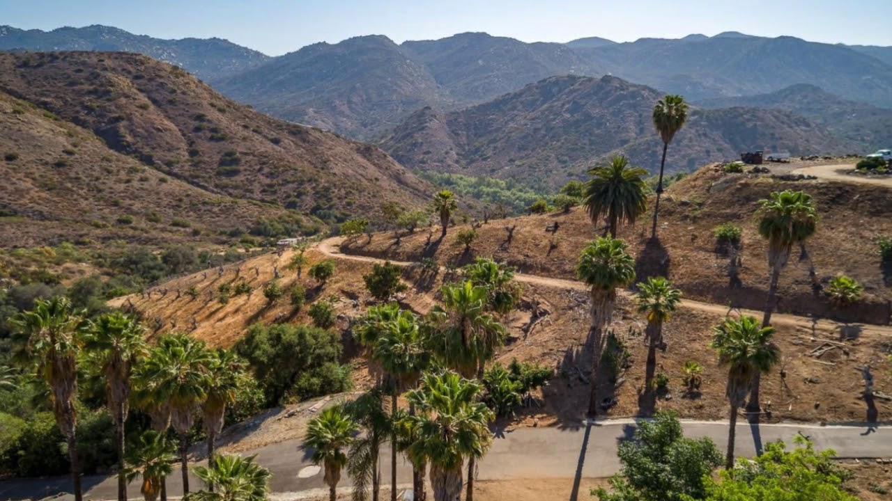 2680 Canyon Crest Dr A1, Escondido, CA 92027