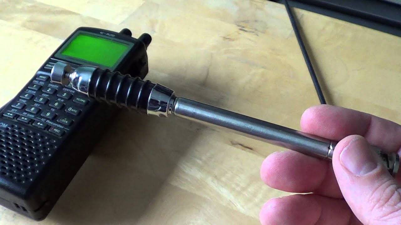 Antennas for the VHF and UHF range on portable receivers