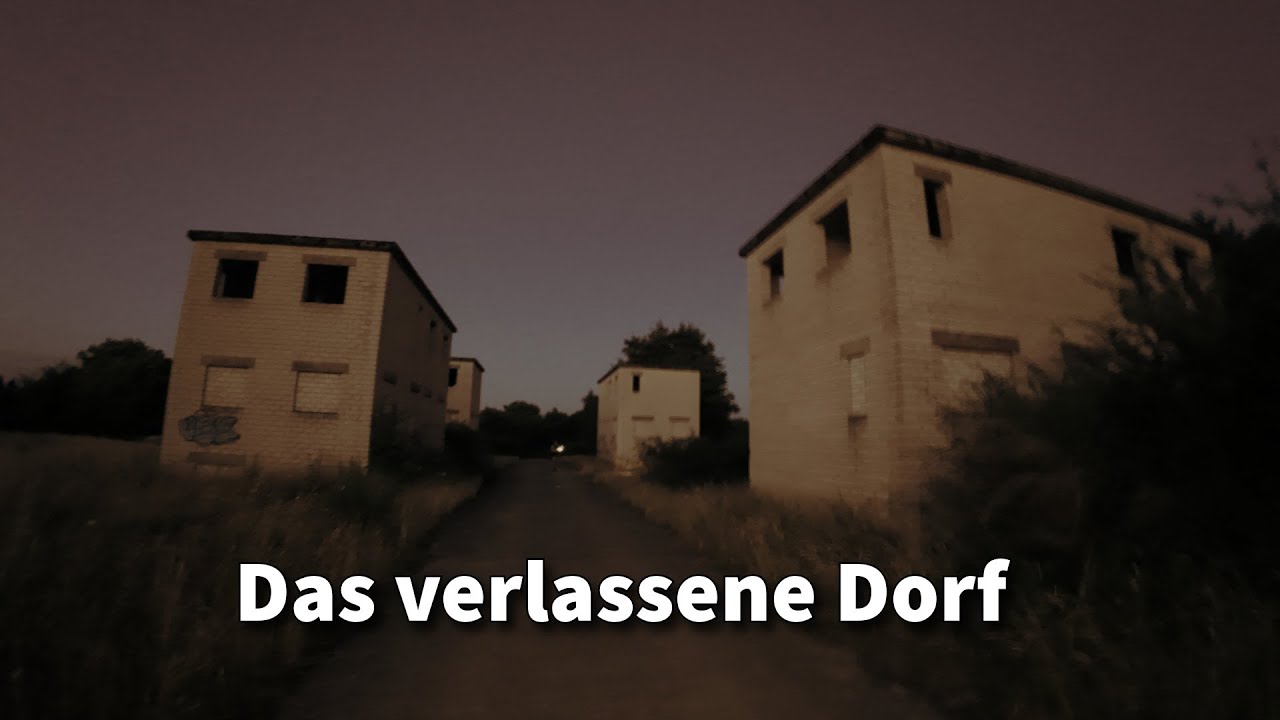 Das verlassene Dorf bei Nacht