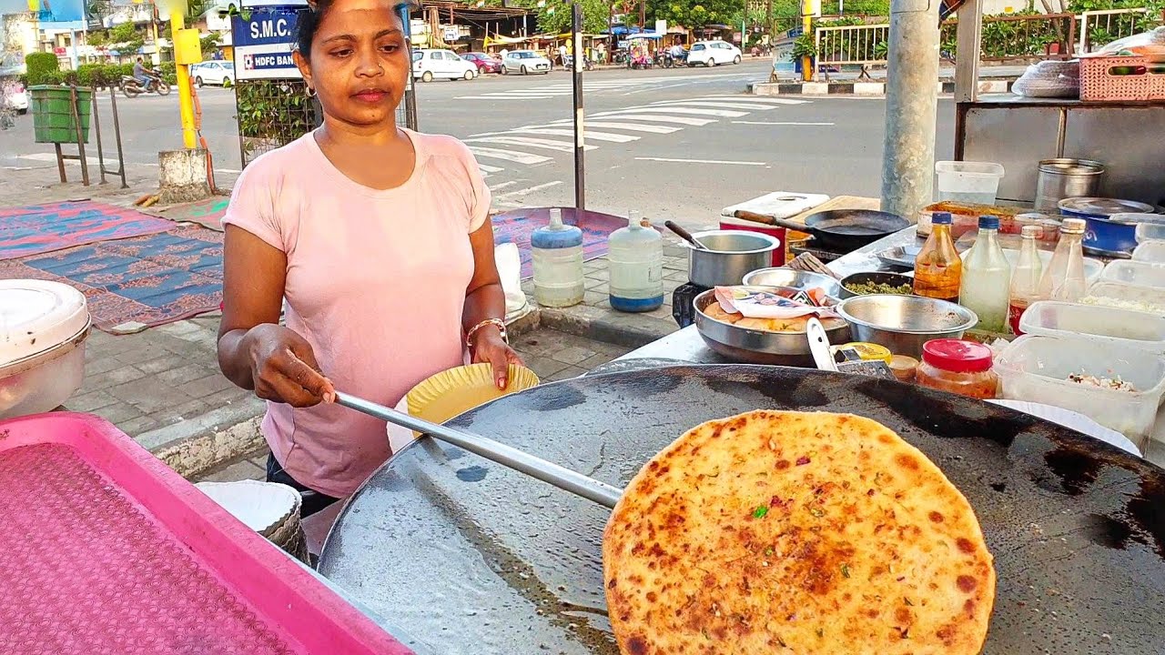 Maharaja  Paratha || Street Food of India || Husband Wife Selling Street Food
