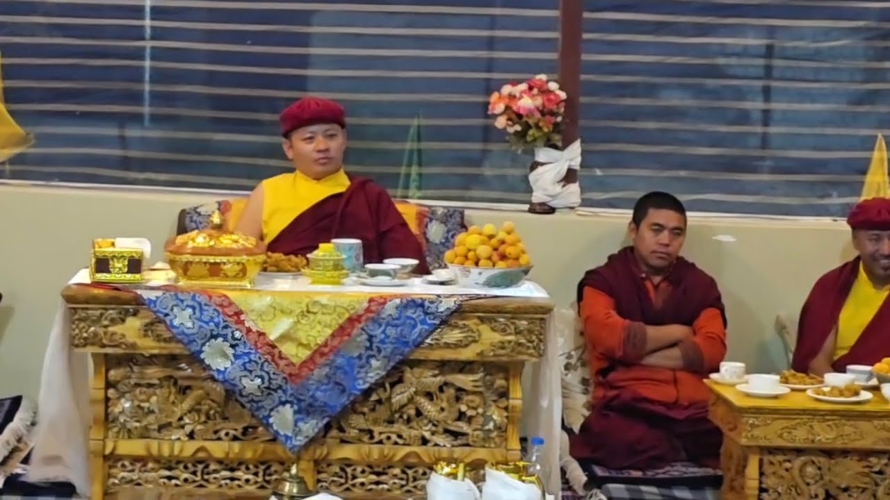 His Eminence Drukpa Thuksey visits JAYO ETHNIC RESTAURANT SHEY