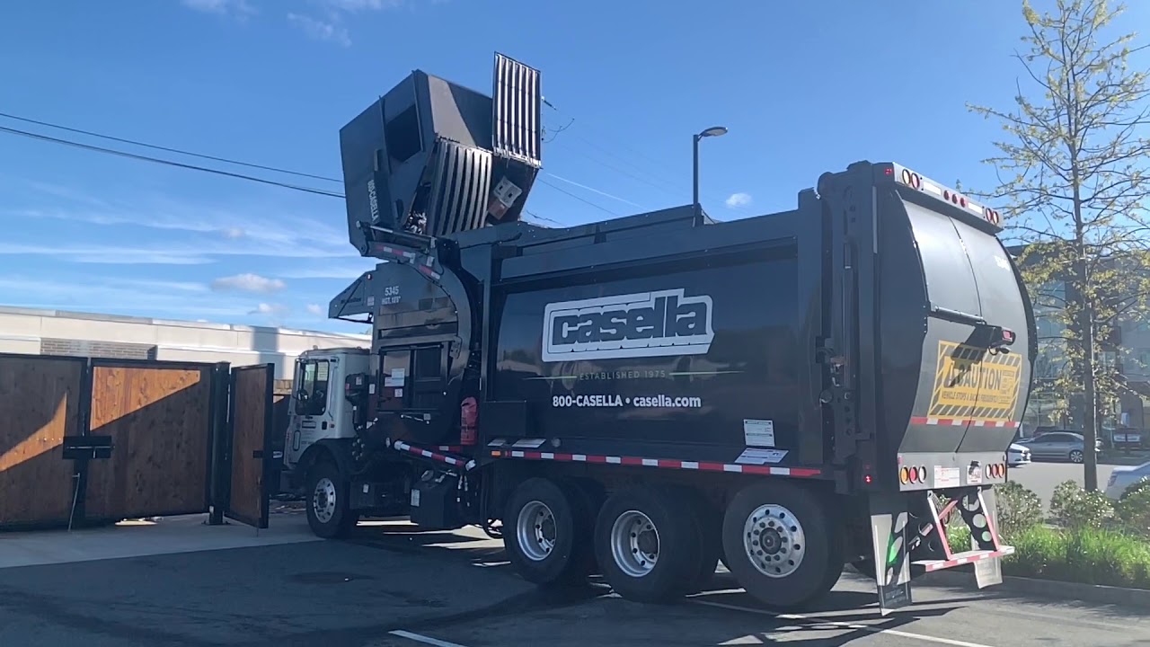 Casella Waste Services 5345 ~ Mack MRU McNeilus Front Loader