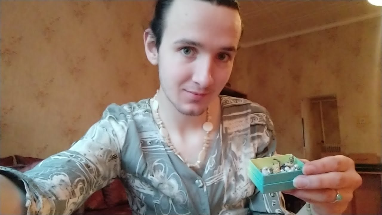 Magyar ASMR, Fülbevaló válogató roleplay