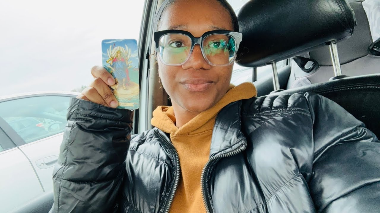 PICK A CARD | WHAT DO PEOPLE SEE IN YOU