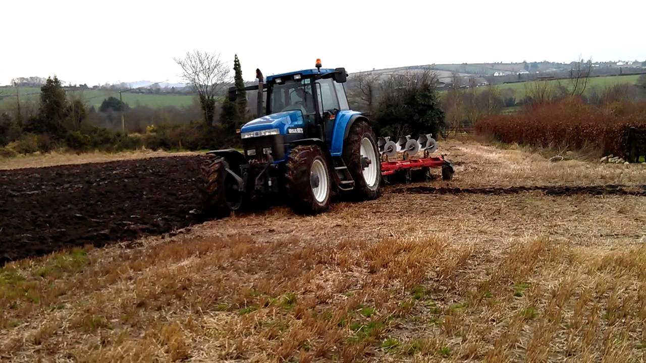 New Holland 8870 ploughing February 2013