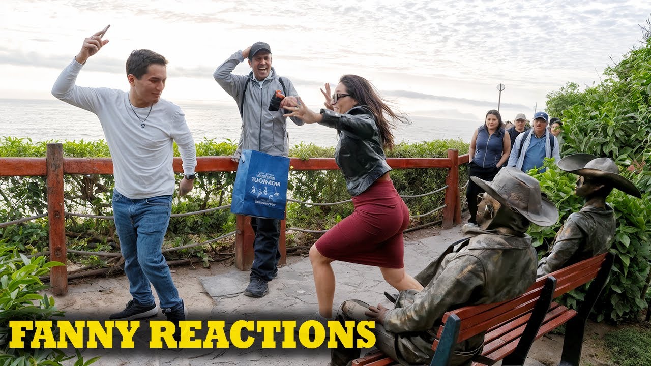 Super funny reactions. statue joke - Reactions to die of laughter😂