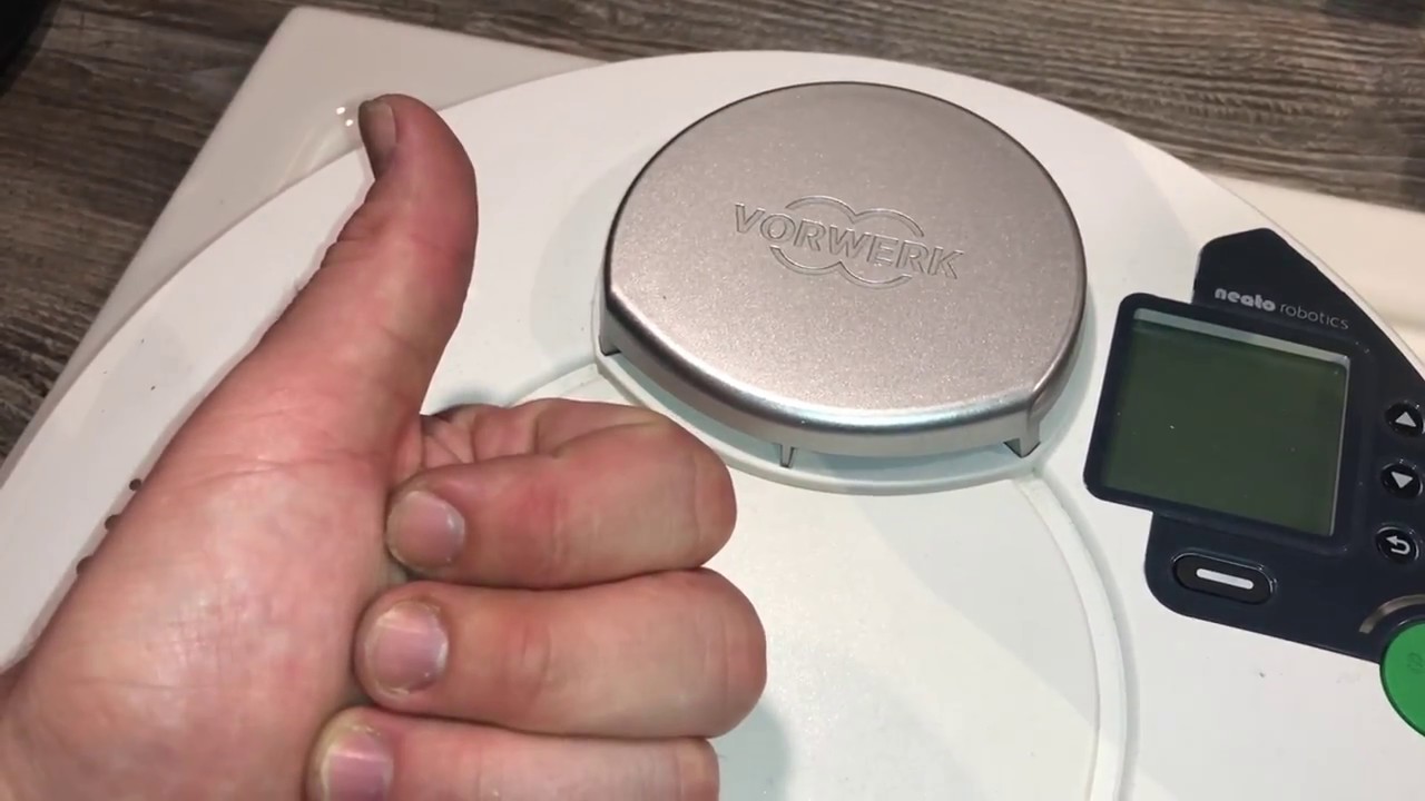 Vorwerk Kobold VR100 Saugroboter Rundbürste und Seitenbürste reinigen oder ersetzen Anleitung