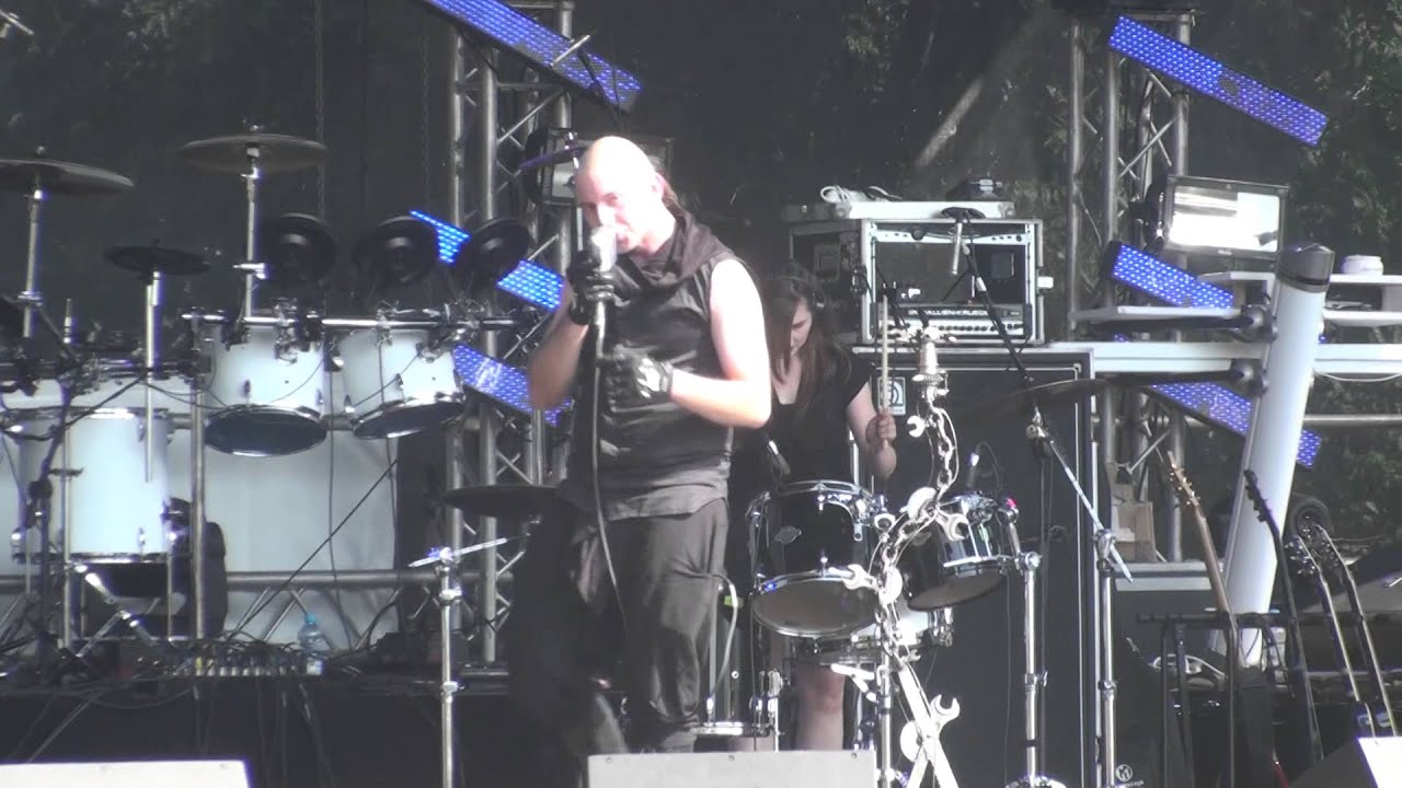 Castle Party 2014 - Controlled Collapse - Change the World