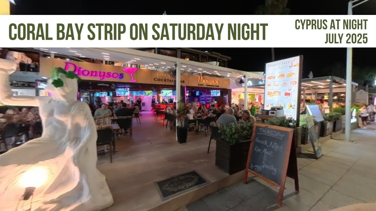 Coral Bay Strip On A Saturday Night