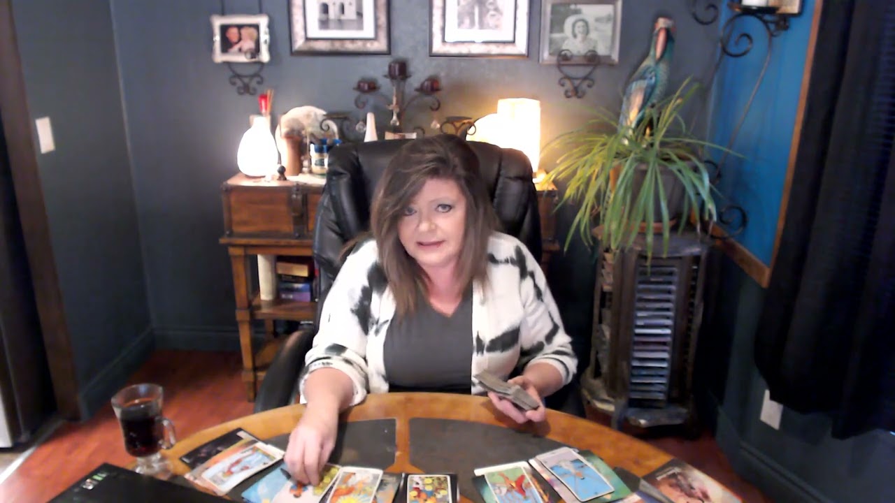 CAPRICORN MAR 13 SOMEONE IS SO JEALOUS OF YOUR IDEAS! WARNING! THEY ARE TRYING TO STEAL THEM!