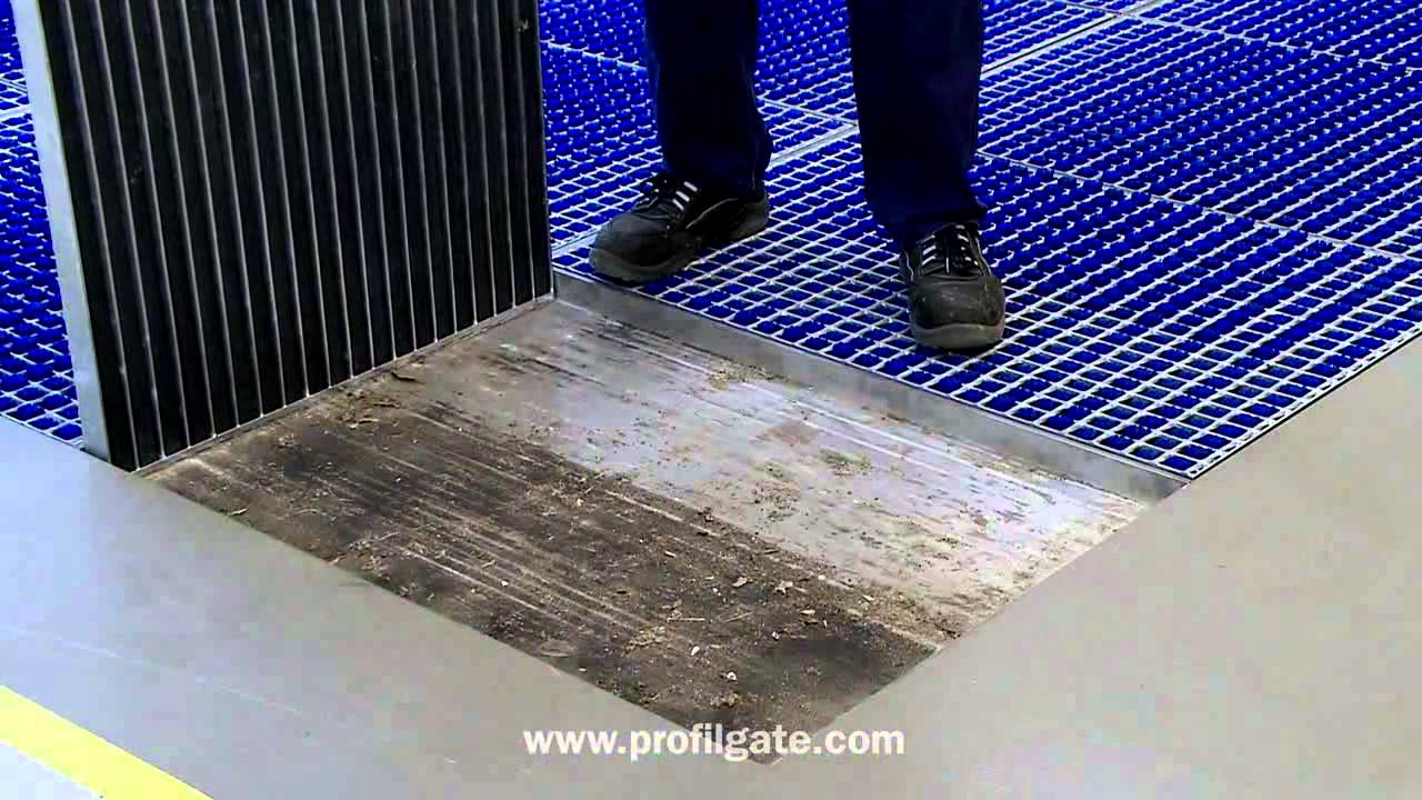HEUTE ProfilGate&reg; Die Reinigung von oben   Cleaning from above1