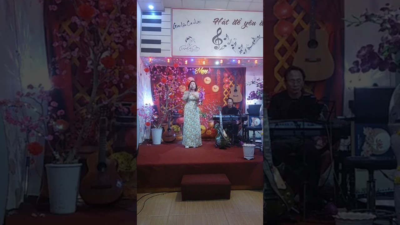 Mùa xuân bên cửa sổ/ Thu Nghĩa 